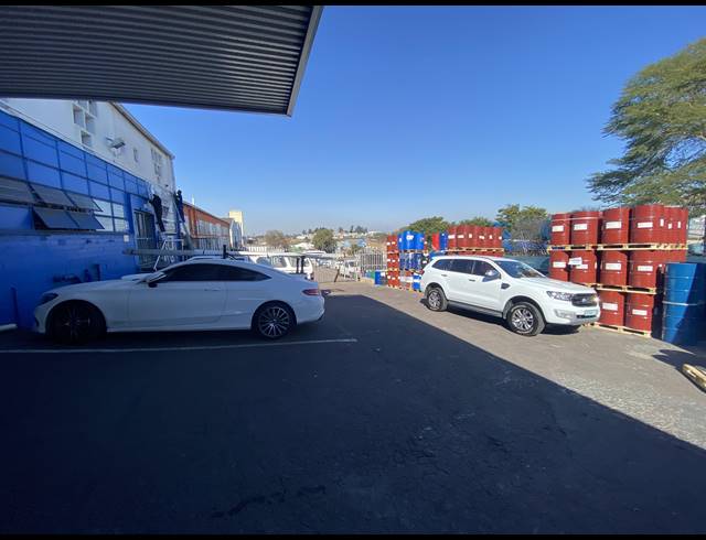 847M² WAREHOUSE TO LET IN WESTMEAD